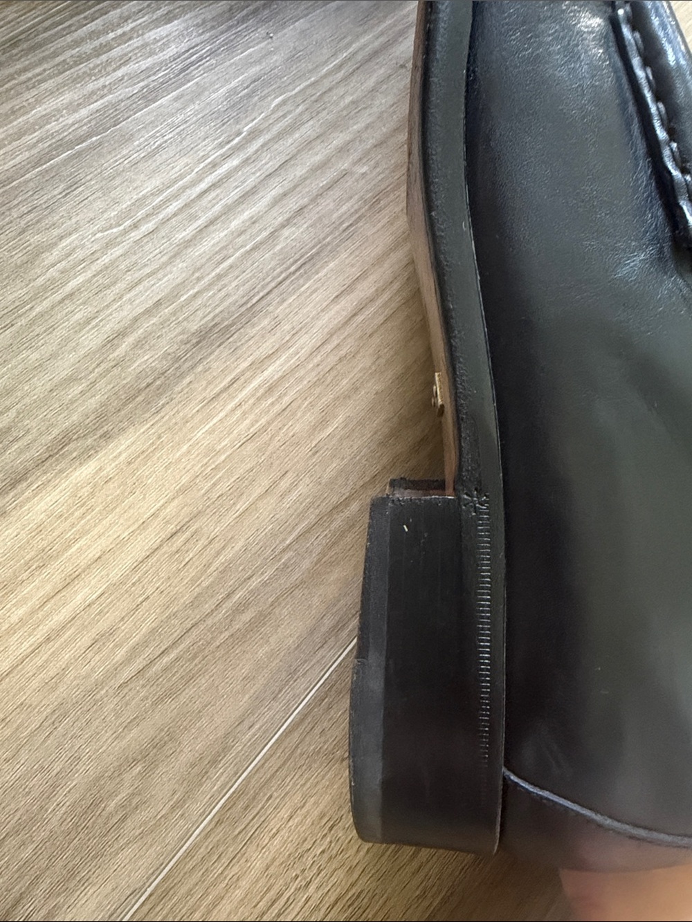 Gucci Black Leather Horsebit Slip-On Loafers - Picture 12 of 12